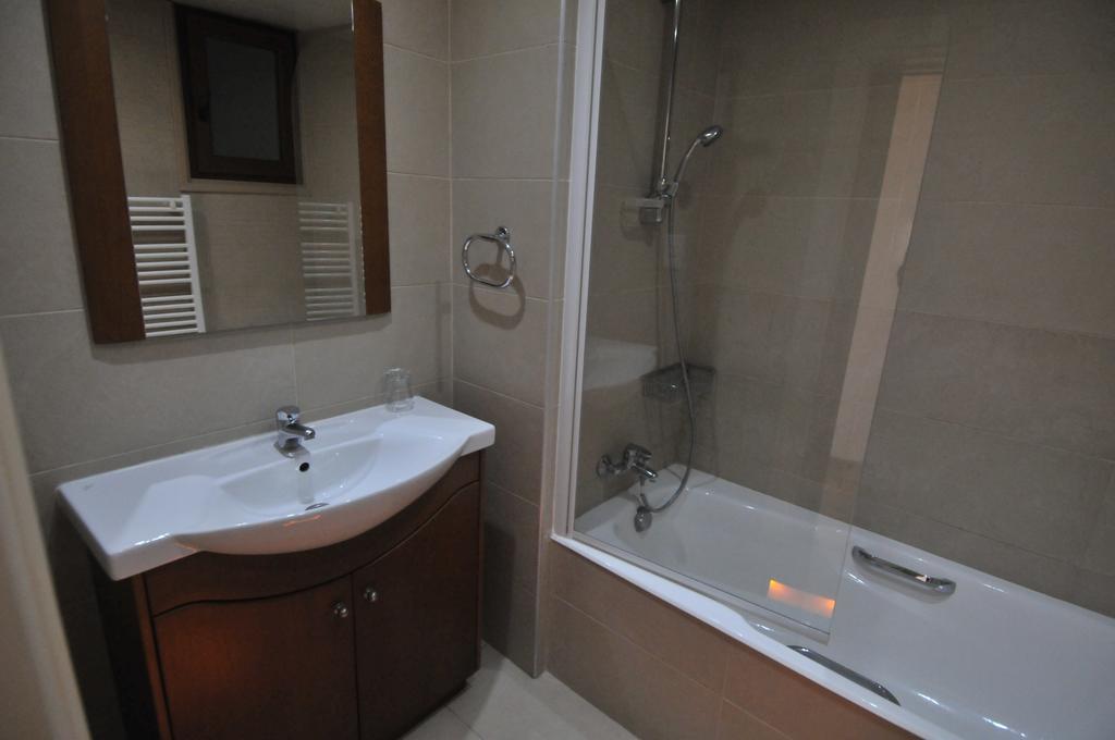 Ithaki Phinikoudes Apartment No. 102 Larnaca Rum bild