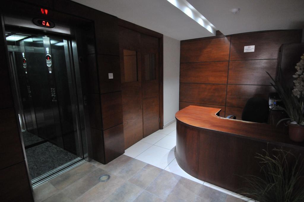 Ithaki Phinikoudes Apartment No. 102 Larnaca Rum bild